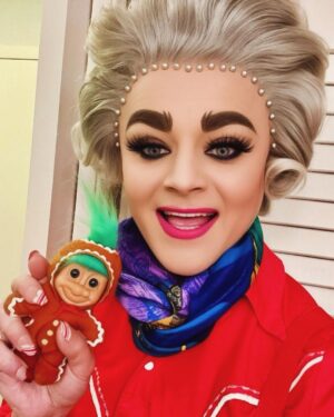 Tammie Brown Instagram - Holiday Sparkle ✨ final stop of the tour Austin Texas December 22/23 at the @vortex_rep presented by @fullgalloparts .. excited I have a very special guest  @cynthialeefontaine Boricua 🇵🇷 
Book your @cameo for some one special birthdays, anniversaries, holiday . 

#queenwithacause #notgrooming #nationaltreasure #queericon