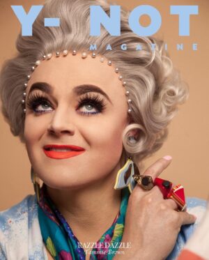 Tammie Brown Instagram - Nuestra estrella de portada @planettammie ha sido un elemento importante en la escena drag estadounidense incluso antes de participar en la primera temporada de Rupaul’s drag race. Ahora, después de recorrer el mundo con su drag, hacer música y protagonizar su propio programa, celebra su 25 aniversario como “Tammie Brown” con una serie de shows en Puerto Vallarta @act2pv 

Pasamos una tarde encantadora con Tammie donde conversó con nosotros sobre su arte, sus influencias y sus vínculos con México. 

Entrevista completa próximamente en ynotmag.com 

Fotografía: Donovan Quiroz @dnvn1