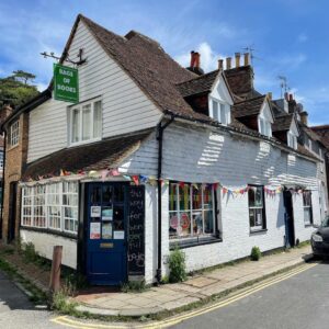 Tamzin Merchant Instagram - There’s a newly-signed copy of #TheHatmakers at @bagsofbookslewes 
It’s such a gorgeous children’s bookshop in a lovely old Sussex town - such a rush to see my book on the shelf there 🥰