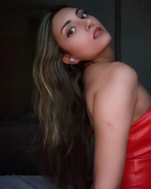 Tannaz Davoodi Instagram - L ♡ V E  Y ♡ U  A L L ♡

♡
♡
♡
♡
♡

#loveyouall #loveyou #love #persian #irani #iranian #persiangirl #iraniangirl #blonde #redtop #leathertop #sheingals #shein #sheinhaul #shahrukkhan #srk #prettyzinta #saifalikhan #kalhonaaho #bollywood #tannaz #tannazdavoodi #london #unitedkingdom