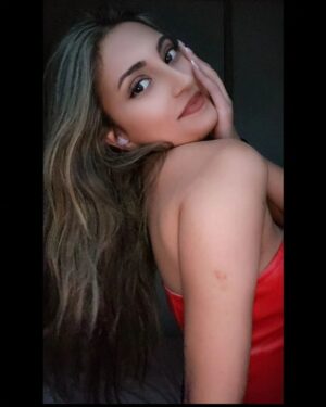 Tannaz Davoodi Instagram - L ♡ V E  Y ♡ U  A L L ♡

♡
♡
♡
♡
♡

#loveyouall #loveyou #love #persian #irani #iranian #persiangirl #iraniangirl #blonde #redtop #leathertop #sheingals #shein #sheinhaul #shahrukkhan #srk #prettyzinta #saifalikhan #kalhonaaho #bollywood #tannaz #tannazdavoodi #london #unitedkingdom