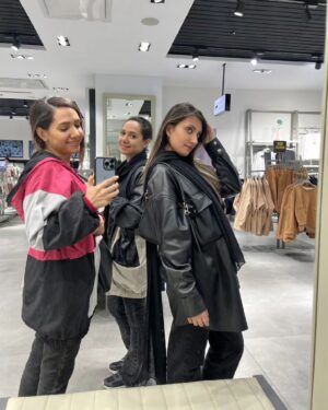 Tannaz Davoodi Instagram - Iran ❤️

♡
♡
♡
♡
♡
♡

#iran #tehran #iranian #persian #irani #persiangirl #iraniangirl #iraniangirls #girls #brunettegirl #blonde #medditeranean #love #family #familytime #familygoals #familyphotography #familytravel #familyfun #fun #iloveyou #photo #smile