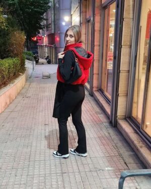 Tannaz Davoodi Instagram - Iran ❤️

♡
♡
♡
♡
♡
♡

#iran #tehran #iranian #persian #irani #persiangirl #iraniangirl #iraniangirls #girls #brunettegirl #blonde #medditeranean #love #family #familytime #familygoals #familyphotography #familytravel #familyfun #fun #iloveyou #photo #smile