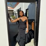 Taraji P. Henson Instagram - Black Girl Magic 🖤💋 @sagawards Makeup: @saishabeecham Hair: @tymwallacehair Nails: @customtnails1 Stylist: @waymanandmicah Producer: @sauntemakesithappen Products: @tphbytaraji Jewelry: @bulgari Dress: @giambattistavalliparis couture Shoes: @betseyjohnson Bag: @judithleiberny