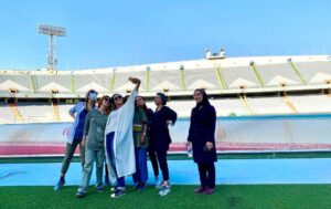 Taraneh Alidoosti Instagram - ‌
دختران «تفریق»
در ورزشگاه صدهزار پسری «آزادی»
✊🏼🏳️
.
#مانی_حقیقی
#ترانه_علیدوستی #نویدمحمدزاده #تفریق #ورزشگاه_آزادی #زنان_در_استادیوم_آزادی