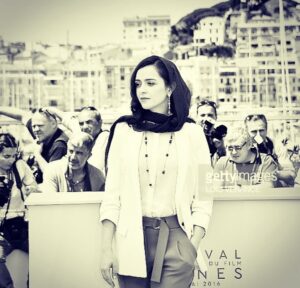 Taraneh Alidoosti Instagram - Taraneh Alidoosti wearing @degrisogono at the #cannes2016 photo call for Farhadi's "The Salesman"
Stylist: @negarnnemati