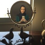 Taraneh Alidoosti Instagram - من در آینه‌ی خانم روستا... فردا منتظرتونیم. (رجوع شود به پست قبلی) #taranehalidoosti #annakarenina #playreading #theater