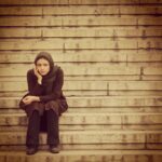 Taraneh Alidoosti Instagram - آسمان زرد كم عمق با هشت كانديدا پيشتاز جشن منتقدين. ترانه عليدوستى، سحر دولتشاهى، حميدرضا آذرنگ در بازيگرى، حسين عليزاده (موسيقى)، پيمان شادمانفر (فيلمبردارى)، سعيد ملكان (چهره پردازى)، بهرام دهقانى (تدوين) و اميرحسين حداد (صحنه و لباس) كانديداى دريافت جايزه هستند. 🎬 #taranehalidoosti