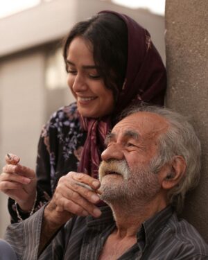 Taraneh Alidoosti Instagram - ‌‌
«دلُم می‌خواد که دلسوزُم تو باشی، لیلا خانم»
با تاج سر، سعید پورصمیمی
در
«برداران لیلا»
فیلمی از سعید روستایی
.
@baradaraneleila

عکس: امیرحسین شجاعی
@shojaii