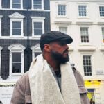 Tareq Al Harbi Instagram - ياجماعه انا كل مالي قاعد اسمّر زياده 🙂❤️ Covent Garden London