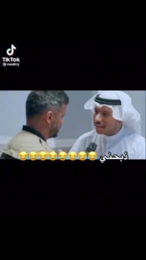 Tareq Al Harbi Instagram - مع الفنان أحمد مظفر في قصة خفيفه ع القلب من مسلسل زواج اللا ربع يستلم الرشوة من قناه تبحث على الأثاره بين اسرتهم تابعوه على شاهد 🔥😍🤣
@a_almuthafar