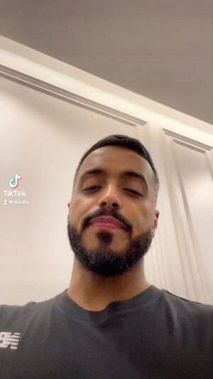 Tareq Al Harbi Instagram - مع احتفال الهدف 🖤💛