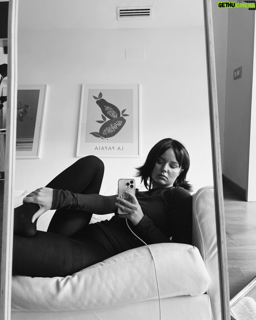 Tatiana Mingalimova Instagram - Ходят слухи, что эта mademoiselle все ещё ходит в perruque Paris, France