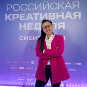 Tatyana Minzhurenko Instagram - Когда я стою нахожусь на сцене , я чувствую себя живой . Это мое место, где я могу выразить свои эмоции, свои мысли, свои идеи, рассказать свой опыт. А самое прекрасное , это видеть , со сцены эти взгляды , которым интересно 🔥И в этот момент я понимаю , что нахожусь на своем месте 👏🏻

Когда я стою на сцене, я чувствую себя свободной . Я забываю о всех проблемах и заботах, я забываю о том, что происходит за пределами сцены . Я просто живу в моменте и наслаждаюсь каждой секундой.

Сцена - это мое место, где я могу расти и развиваться. Я учусь новым навыкам и техникам, я улучшаю свое мастерство и расширяю свои горизонты. Я чувствую, что каждый новый проект - это новое приключение, новая возможность для меня стать лучше.

Сцена - это мое. Это мое место, где я могу быть самой  собой и наслаждаться тем, что я делаю. Я благодарю Вселенную  за возможность стоять на сцене и делиться своим талантом и страстью с другими людьми.