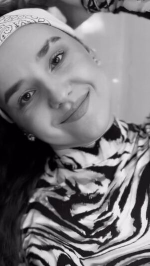 Tatyana Minzhurenko Instagram - Женская энергия течёт горизонтально, она как Земля. 
Будь ближе к Земле 🔥
