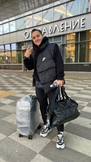 Tatyana Minzhurenko Instagram - Скоро с вами увидимся , в моей жизни начинается еще одна Крутая история 🔥⚡️✈️

Я сделаю все , но сами знаете , все будет так как распорядятся небеса , с утра я с небом договорилась, верю 🙏🏻

Ради себя засияй ⚡️🚀