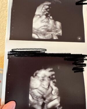 Tecia Pennington Instagram - Last week of just us 🤍 I’d be lying if I said I wasn’t a bit sad and nervous, but definitely mostly excited for this new chapter! I’ve cried many many times. Happy tears and tears of wanting to be the best mommy I can be and give our princesa everything I never had. Without a doubt I know I’ve chosen the best partner to parent with and do life with. Baby P has a world of learning, exploring, and love coming to her! 🫶🏽 My forever #WCW @raquel_pennington Swipe to see the cutest face 🥰 📸: @rootandwandercophotography