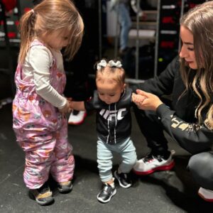 Tecia Pennington Instagram - The best 🩷 love these girls ⬅️