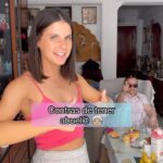 Teresa Pérez Instagram - Contras de tener abuel@✌🏻😃 (la amo!!😂) #chicas #chicos #humor