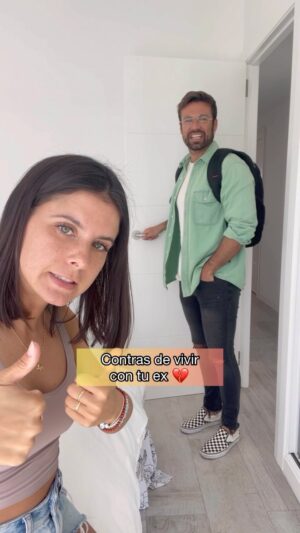 Teresa Pérez Instagram - Contras de vivir con tu ex 💔 #chicas #chicos #humor