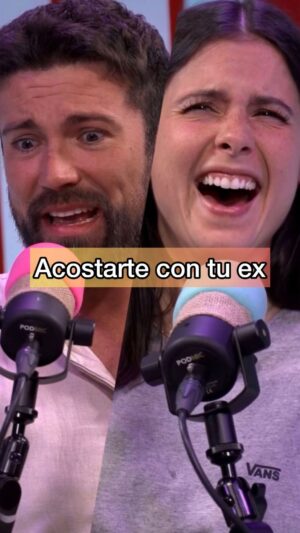 Teresa Pérez Instagram - ¿Preferirías acostarte con el físico de tu ex y la personalidad de tu pareja o con el físico de tu pareja y la personalidad de tu ex?  Os leemos🤔 #chicas #chicos #pareja 

En este nuevo capítulo de “Cómeme el cono” 🍦 hablamos de cómo hemos vivido la ansi3dad en pareja.

Los domingos a las 21:00h (hora española) subimos nuevo episodio a nuestra cuenta de YouTube y Spotify @charesconteresa 😃✌🏻🤠 Compartiremos link en nuestras stories 🫶
