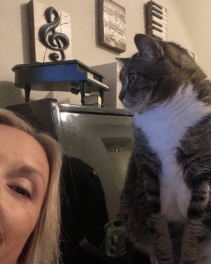 Teryl Rothery Instagram - He does like to photo bomb. Or is it me?? 😅😆