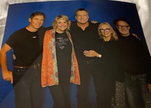 Teryl Rothery Instagram - Look at these fabulous people. What a wonderful time we had in Chicago this weekend. Thank you #CreationEntertainment. 

And a special thank you to each and every one of you for coming out to see us. So grateful 🌷😊. Let’s do it again!!