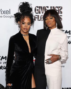 Teyana Taylor Instagram - Father God, I thank you for who you are.  All seeing, all knowing and all powerful! Thank you for reminding my heart that your plan is far greater than any plan I have for my life.  Thank you for reminding me & all of the amazing women in this room that the wait was not punishment it was preparation for what was already written in the palm of your hands & your plans. I am forever THANKFUL 🥹🖤🙏🏾

Thank you to @heatherlowery & the whole @femmeitforward family for honoring me with the VISIONARY AWARD at the2023 #giveherflowhers Gala…💐 Thank you @loriharvey & @heatherlowery for the sweetest tribute..I’m so grateful 🙏🏾And a big congratulations to all the amazing women of the night ✨💫🖤

📸: @jerrittclark  @kvnhrtlss