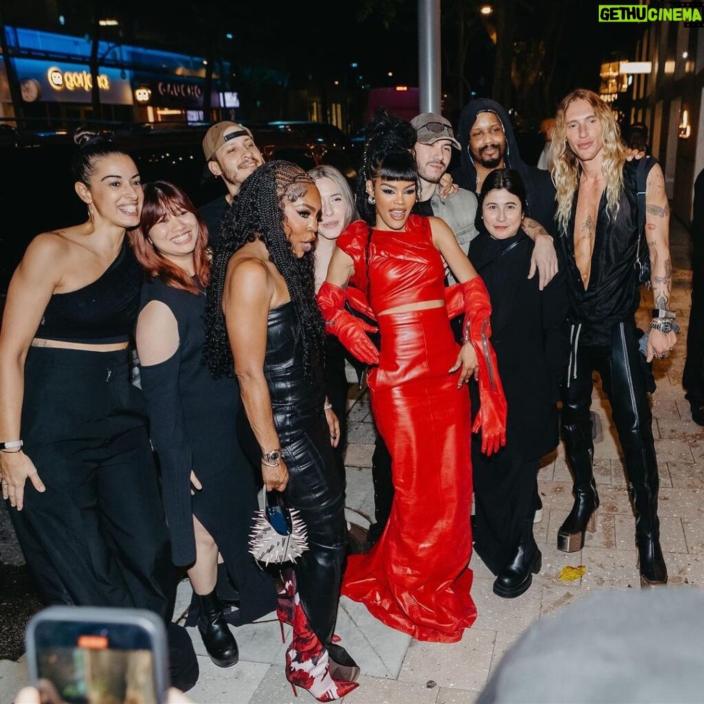 Teyana Taylor Instagram - I wanted to do a special post for the people that is responsible for making my bday unforgettable. I am beyond FULL!! I dedicate this slide to you! 🫶🏾🥹🥹🥹 🌹 To my whole Rick Owens family @rickowensonline @tyrone_dylan @rickowensstoreparis @rickowensstore.miami I love and appreciate you so much!!! Thank you so much for hosting my bday dinner. Working from both Paris and Miami to make this special moment happen for me. Not a lot of people get to say they had their dinner party at the Rick Owens store curated by the iconic Rick, himself & his amazing team P.S. Larissa I love you! 😩😩😭😭 You don’t even understand what it means to me! Everybody that knows me, knows I love me some Rick Owens! So yes this is def a full circle moment 🌹❤️🌹 To my beautiful village.. @nikkitaylor1234 @boemoney_ @mznatina @karencivil omgggggggggg I can’t thank y’all enough for pulling this all off for me. Not just now, but ALWAYS! And y’all go all out no matter what it takes! I am so forever grateful and love y’all so very much! I wanna also send a very special thank you to the amazing event team & partners: Event Producer: Jessica Campbell Luxury Events @jessicacampbellevents Caterer: Bill Hansen Catering @BillHansenLuxuryCatering Production & Lighting: Interface Sound & Production @interface.sound.production Floral Design: Rodri Floral Design @rodristudio Candle Decor: Velati Candles @velaticandles Rentals: Atlas Event Rental @atlaseventrental Serving staff: Ultra Class Models @ultraclassmodels Drinks: Hennessy @hennessyus Wine: @taylorport1880 & @niquehollywood Cake: Lux Cakery @luxcakery On the ones and twosssss: my brother @djefeezy #33 📸: @insurgovisuals @kvnhrtlss
