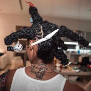 Teyana Taylor Instagram - Don’t be a menace to society while drinking your juice in Chrome Hearts & bunny steppassss 🐰🔫

Loc Dog 🔫

📸: @kvnhrtlss