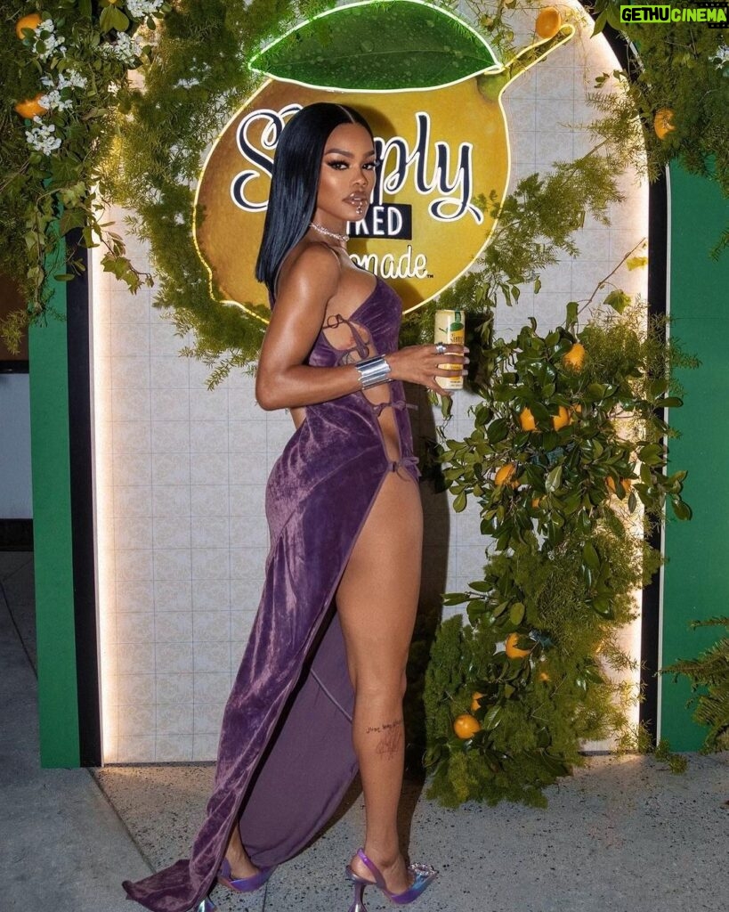 Teyana Taylor Instagram - Keeping things juicyyyyyyy with my @drinksimplyspiked family at the ESPYS after party!🥂 #ad #21+ 📸: @agamephoto