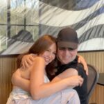 Thalía Instagram - Happy birthday to my beautiful husband🎉🥰 @tommymottola you deserve all the blessings, all the happiness, all the love in this world. God bless you my sweetheart. You are a true inspiration, an amazing father, an incredible partner and an incomparable genius. May this year be filled of good health, smiles, hugs and love in the name of Jesus 🙌🏼 ¡Te amo mi amor! ¡Feliz cumpleaños al más hermoso! 🎂🎉🎈🎁
