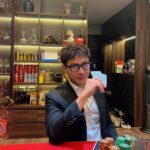 Thanh Sơn Instagram - Poker Face 😂