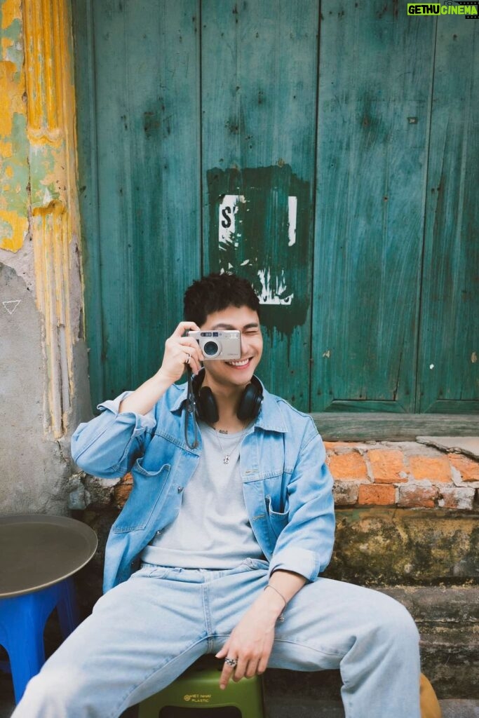 Thanh Sơn Instagram - Làm việc mình thích là Tự Do Thích việc mình làm là Hạnh Phúc 🥰 Một buổi chiều trà đá cùng anh 📸 Nguyễn Hải Đăng