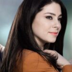 Thelma Madrigal Instagram - Ahora qué hay tiempo, estoy viendo algunas escenas de #corazonquemiente 😱 La vida de Mariela sí fue un mega drama jaja Les dejo una escena de Mariela y Leonardo uffff!!!! Cómo sufrieron @diegooliveraok y otra de Mariela con Lisandro, que buen cómplice @emmanuelpalomares #telenovelas #drama #actress #actor #quedateencasa #quarantine