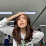 Therese Malvar Instagram - I’ve been fulfilling my role as a student more nowadays. Before kasi, my time would mostly be spent on work (as in tapings) and rarely on school HAHA. But right now, I’m spending more time on school than work (it’s a new feeling). Which then led me to being guilty that I’m just doing schoolworks since I’m used to juggling other things. I felt guilty of not doing much. But then I have come to realize that even fulfilling one thing or one role in your life… is also enough. No matter how many hats we put on, or how many plates we have on our table, kahit isa man ‘yan o marami, as long as we pour our hearts into it. That’s enough. Anyway HAHA gusto ko lang naman talaga sabihin na ang saya po ng college life ko lately because of my friends. Pls pray for us dahil Thesis era na 🥰
