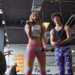 Thiago Vernal Instagram - Alexia no sabe en lo que se metió, pagando 1 año el gym JAJAJAJA @ale.barnechea