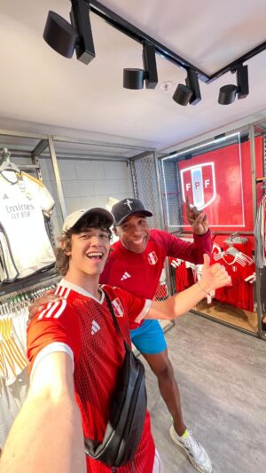 Thiago Vernal Instagram - VAAAAAAAMOS PERÚ QUE GANAMOS A PARAGUAY MAÑANA 🇵🇪🔥🇵🇪🔥🇵🇪🔥❤️🔥
