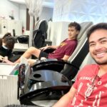 Thomas Beatie Instagram – De vrais hommes lancent des haches et se font pédicure! 🪓🦶😘 Real men throw axes and get pedicures! Pentagon City, Arlington, Va