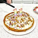 Thomas Beatie Instagram - Jensen a maintenant 11 ans ! Mais, toujours mon bébé. 🎂🎉😘😱🎁 Jensen is now 11… but will always be my baby! Phoenix, Arizona