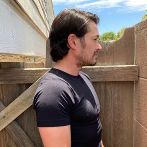 Thomas Beatie Instagram - Bye bye, cheveux quarantaine! 👋 Bye bye, quarantine hair!