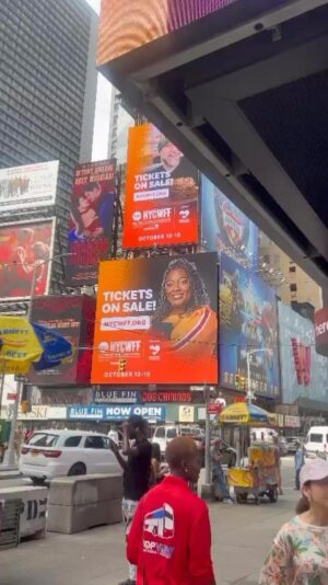 Tiffany Derry Instagram - Fam!!! Are you seeing what I’m seeing??
Ya girl in Times Square and this is blowing my mind!! 
All I got to say is don’t give up on your dream and yourself.
Over my bed it says boldly so I don’t forget, Your gift will make room for you!! Proverbs 18:16
#sheftiffanyderry #chef #rootssoutherntable #rootschickenshak