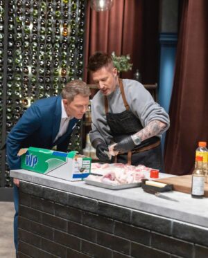 Tiffany Derry Instagram - Y’all ready for Bobby’s Triple Threat tonight??

Tuesday, September 26th at 9/8c pm- “Titans vs Kelvin Fernandez” 
New York City @chefkelvin already beat Bobby Flay with his legendary signature dish. Now, Bobby’s invited him to the Triple Threat Kitchen for a shot at the Titans, where judge @chefadriennecheatham must decide if Kelvin’s strategy pays off.
 
#BobbysTripleThreat @foodnetwork