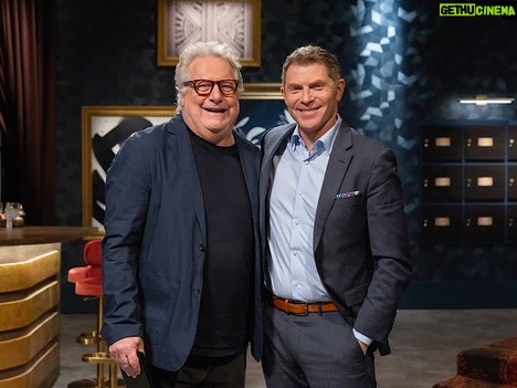 Tiffany Derry Instagram - Tonight’s the night!! Tuesday, September 5th at 9/8c pm- “Titans vs Scott Conant” Iconic chef @conantnyc enters @bobbyflay Triple Threat kitchen to prove he still has what it takes to compete with the best. Scott enjoys showing off his skills to the Titans, and it's all fun and games until judge @chefjwaxman puts the pressure on. #BobbysTripleThreat @foodnetwork