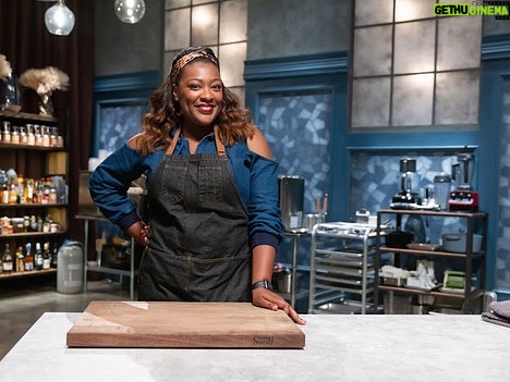 Tiffany Derry Instagram - Tonight is the night @bobbyflay throws us back into the 🔥 on Bobby’s Triple Threat @foodnetwork The moment we see @chefsymon walk through the doors I think ohh snap this what we doing!! You don’t want to miss out tonight or any night for that matter because every Chef is incredible and mega talented. It is a honor to work with @chefbrookew @bobbyflay and @mvoltaggio daily. I truly believe iron sharpens iron so let’s go!! Tune in Tuesday, August 22nd at 9/8 pm- “Titans vs Michael Symon” – SEASON PREMIERE The Titans get the shock of their lives when Bobby Flay's best friend, Iron Chef Michael Symon, enters the Triple Threat kitchen. Friendship doesn't stop Bobby from making this a fair fight as Michael faces off with his Achilles' heel ingredient! Round three is full of heart as the chefs strive to impress tough judge @naomipomeroy #shef #cheftiffanyderry #culinarytitans