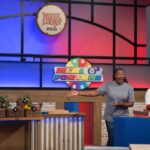 Tiffany Derry Instagram - I can’t believe the finale is happening tonight for #worstcooks on @foodnetwork so don’t miss out!! Congrats to the recruits who have made it this far and all of Team Blue!! Let’s Go Blue #teamblue #shef #cheftiffanyderry