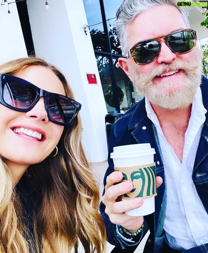 Timothy Omundson Instagram - yesterday I had the joy of a very long overdue coffee catch up with my @thepsychologistsarein , Partner in crime, and nearest & dearest, @magslawslawson , where we were planning plans and scheming schemes for #ThePychologistsPodTour24 watch this space for updates on what Cities and dates we will be bringing out live shows to‼️