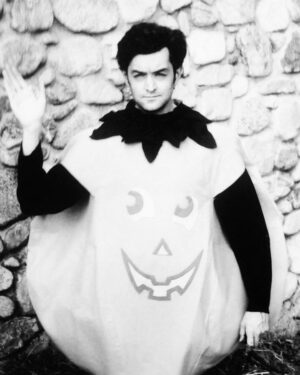 Timothy Omundson Instagram - It’s October 1st which  means It’s officially Timmy Pumpkin Time 🧡🖤🎃🙋🏻‍♂️