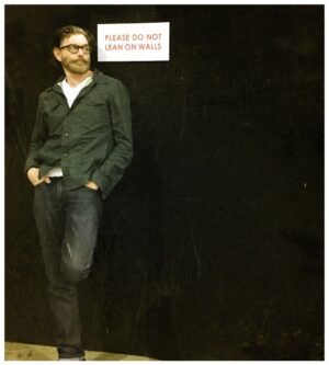 Timothy Omundson Instagram - My rebellious streak knows no bounds, especially in the The southern hemisphere @ozcomiccon  2016 #Dissident✊🏻