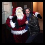 Timothy Omundson Instagram - #ThrowbackThursday to 2014 and partying with this jolly old elf at my favorite Irish pub in Seattle, @@kellsirish1916